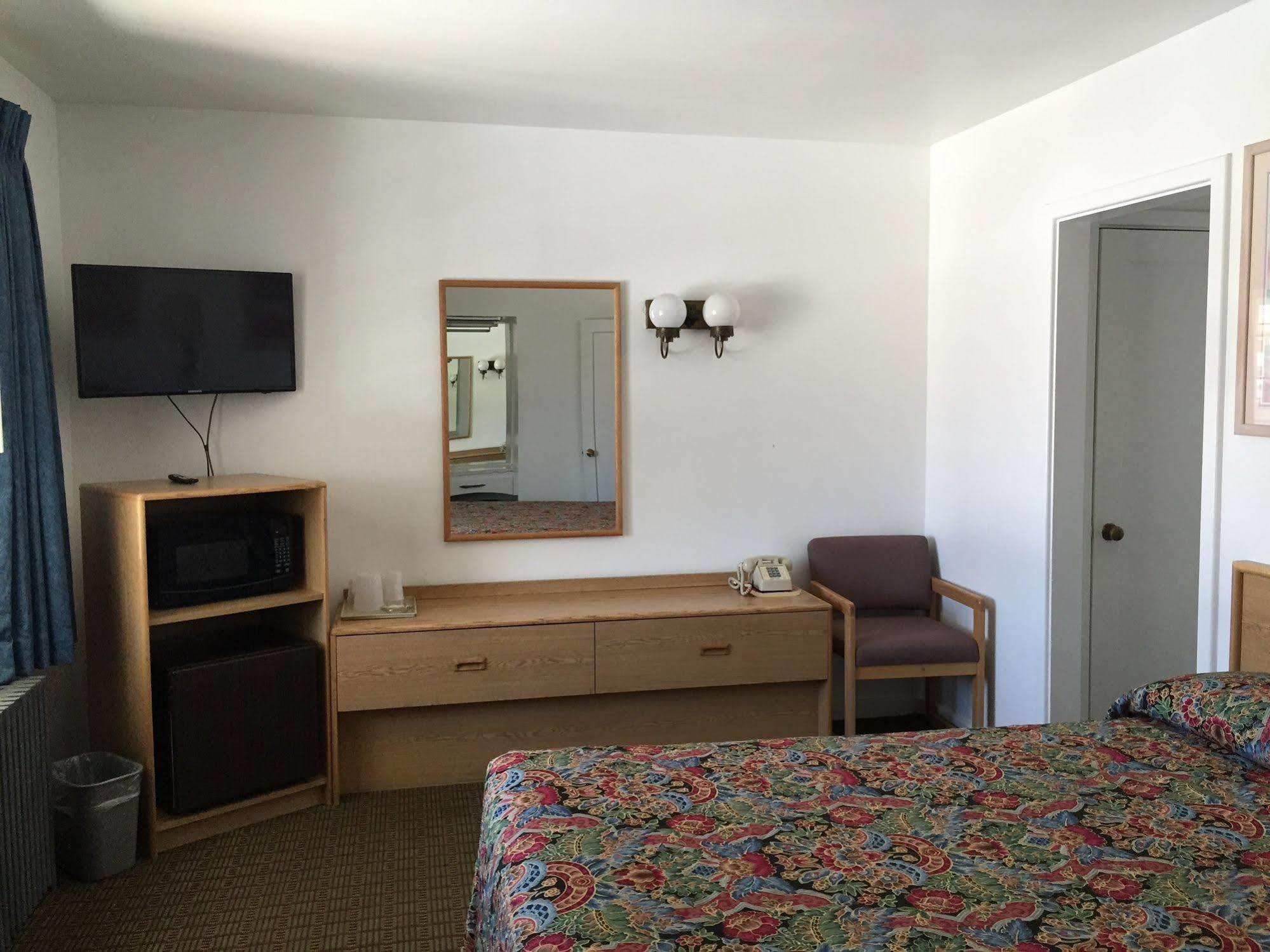 Centre Motel Елко Екстер'єр фото