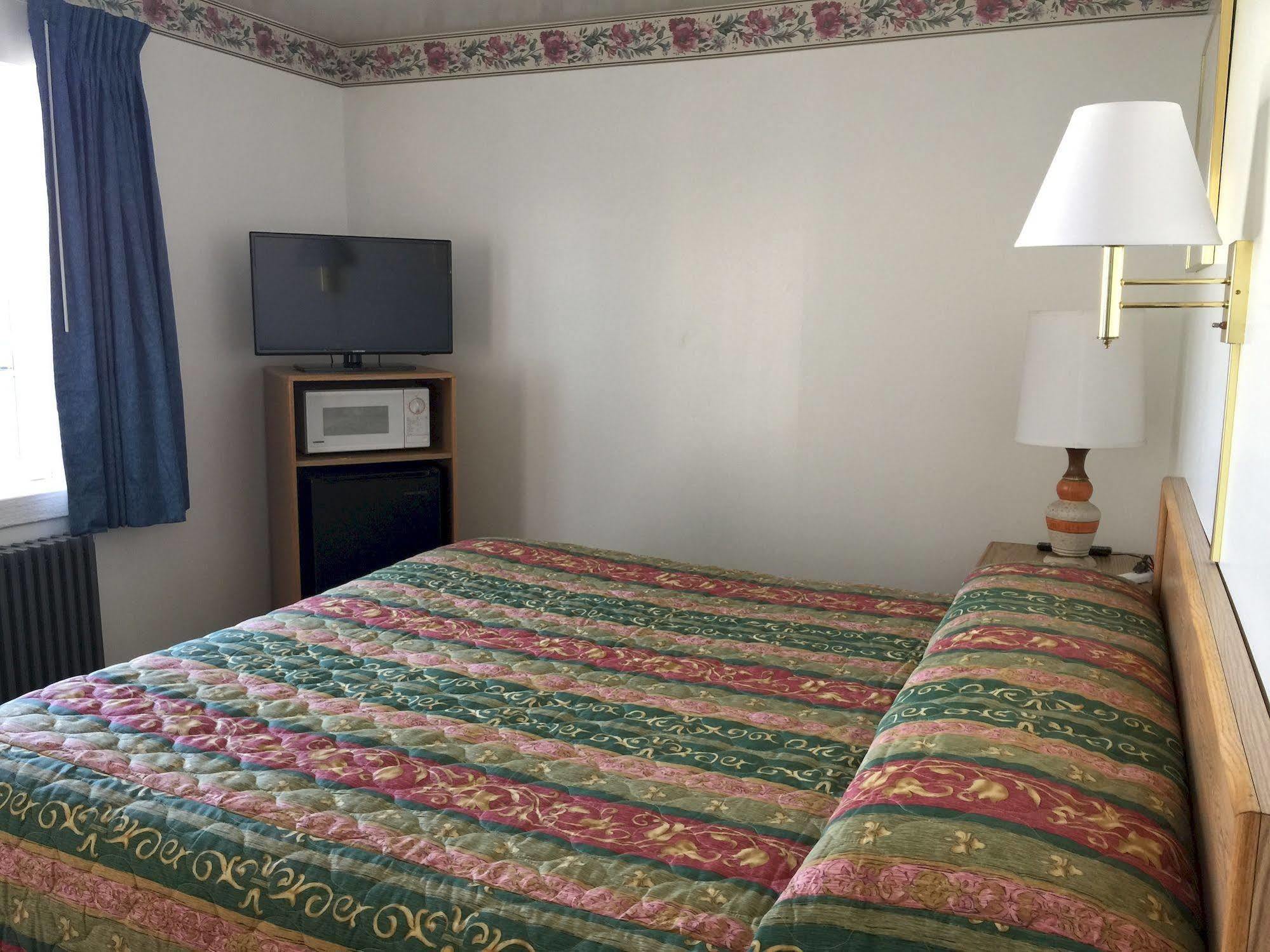 Centre Motel Елко Екстер'єр фото