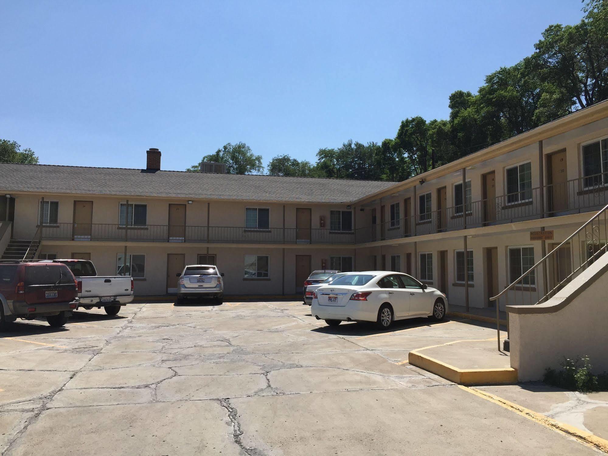 Centre Motel Елко Екстер'єр фото